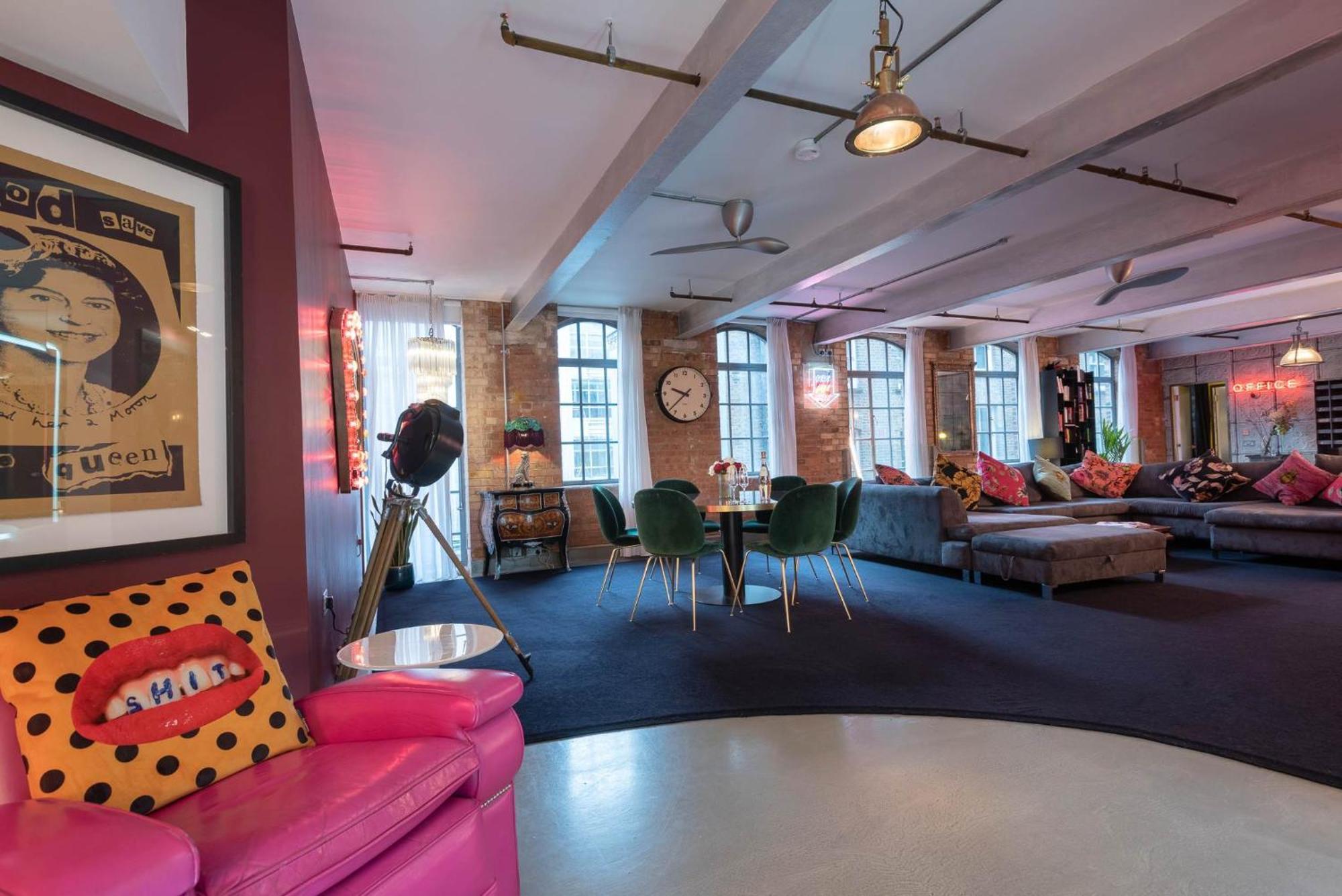 Amazingly Luxurious Loft Apartment, Soho - 3 Bedrooms, 2 Bath & Office Londra Exterior foto