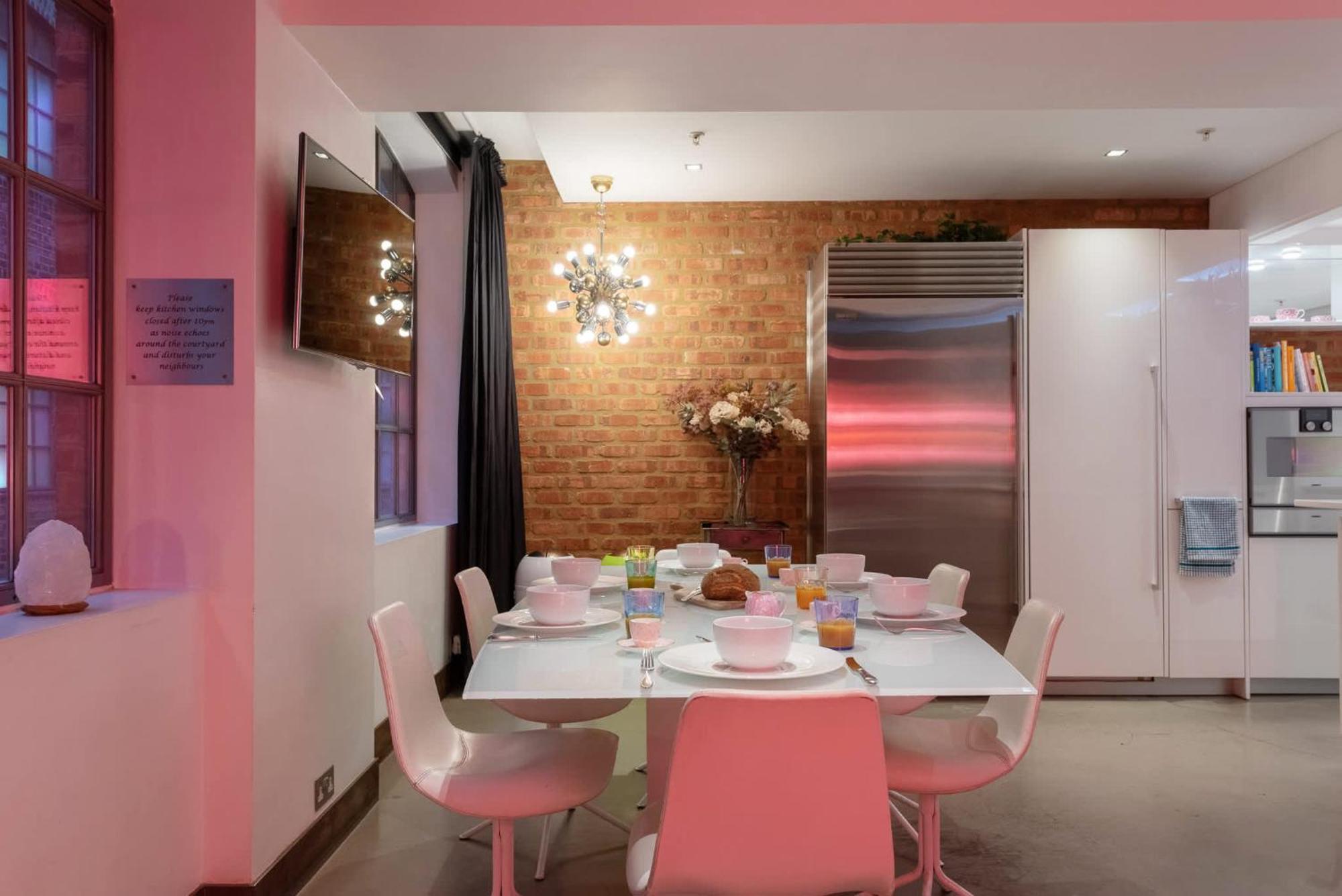 Amazingly Luxurious Loft Apartment, Soho - 3 Bedrooms, 2 Bath & Office Londra Exterior foto
