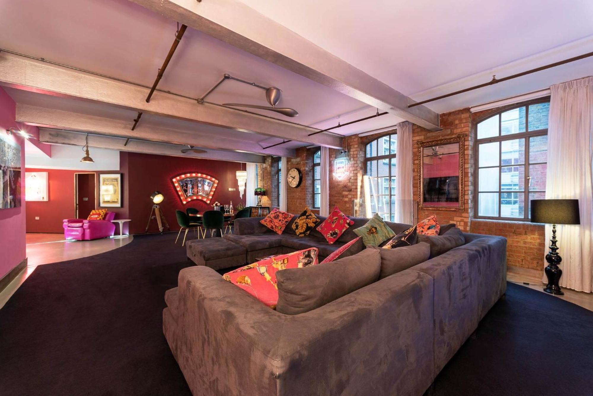 Amazingly Luxurious Loft Apartment, Soho - 3 Bedrooms, 2 Bath & Office Londra Exterior foto