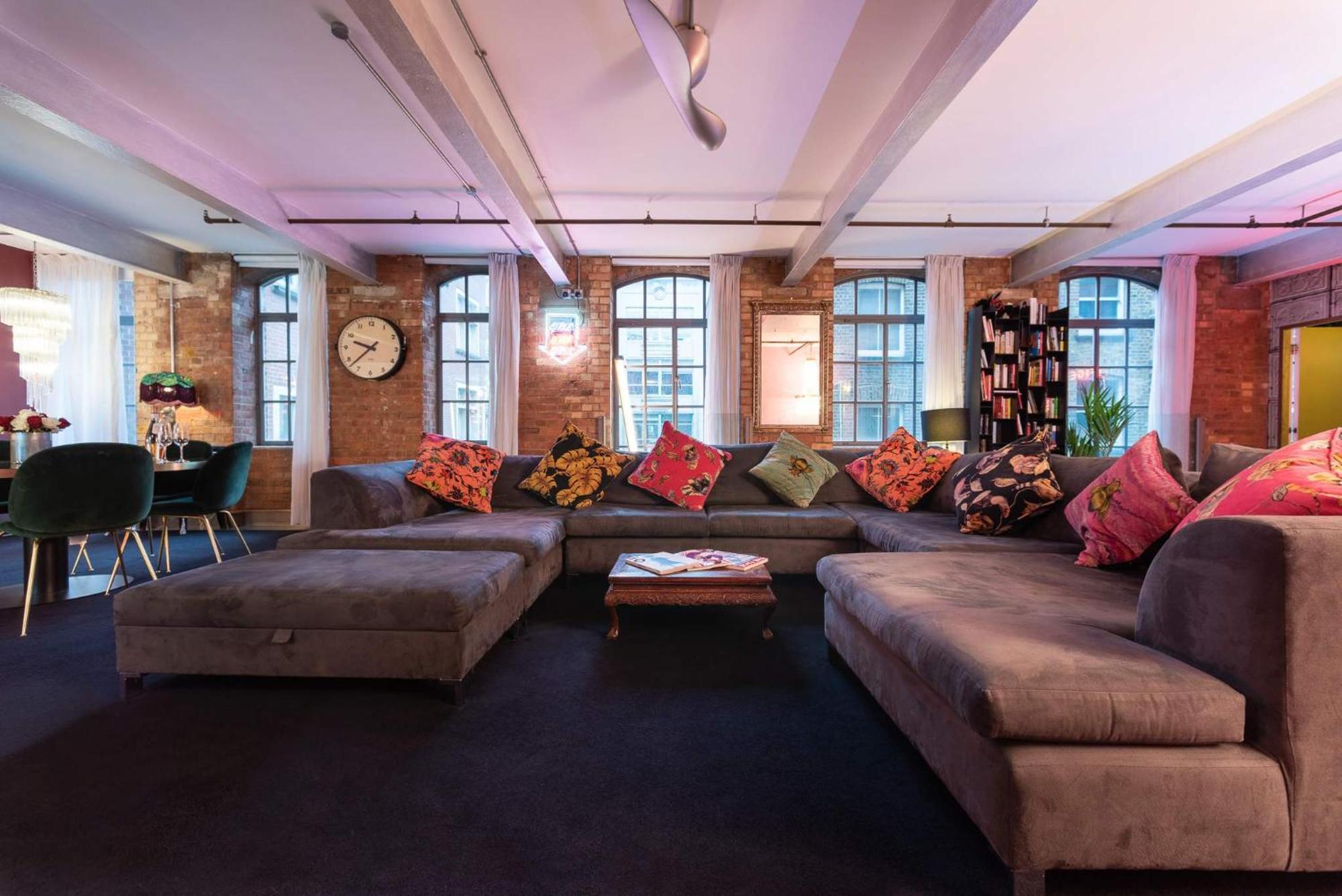 Amazingly Luxurious Loft Apartment, Soho - 3 Bedrooms, 2 Bath & Office Londra Exterior foto
