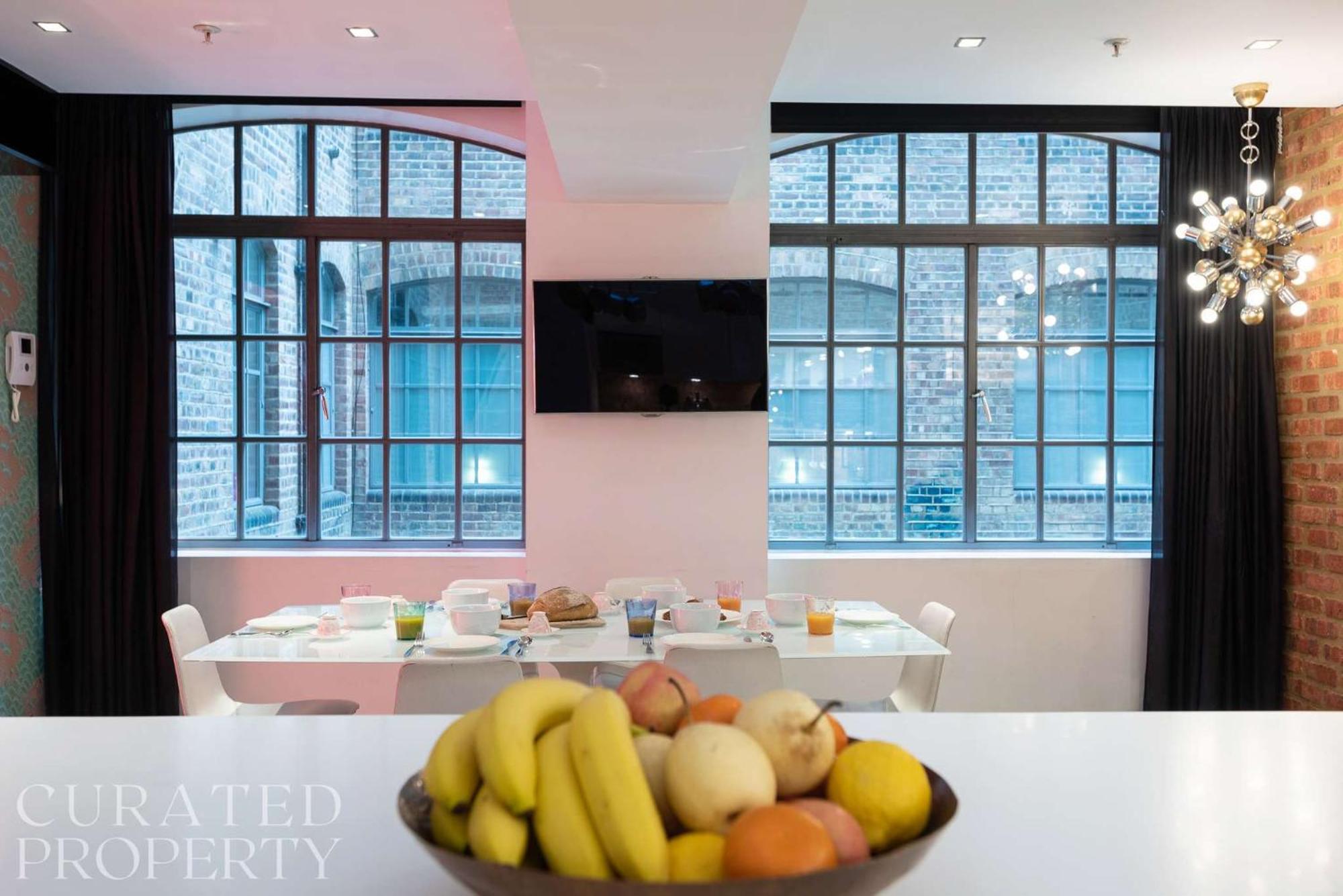 Amazingly Luxurious Loft Apartment, Soho - 3 Bedrooms, 2 Bath & Office Londra Exterior foto