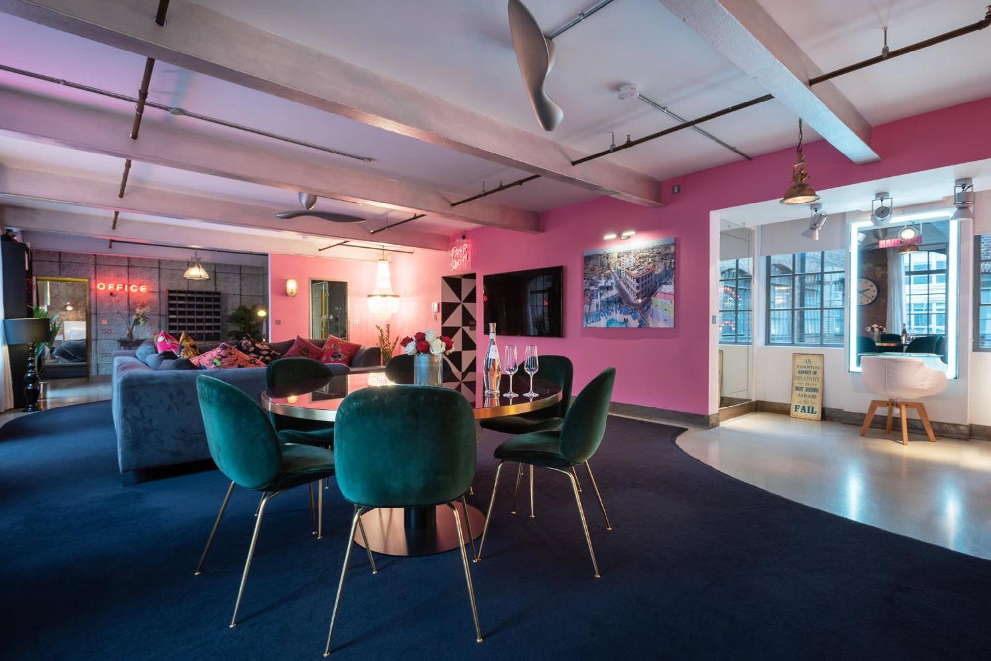 Amazingly Luxurious Loft Apartment, Soho - 3 Bedrooms, 2 Bath & Office Londra Exterior foto