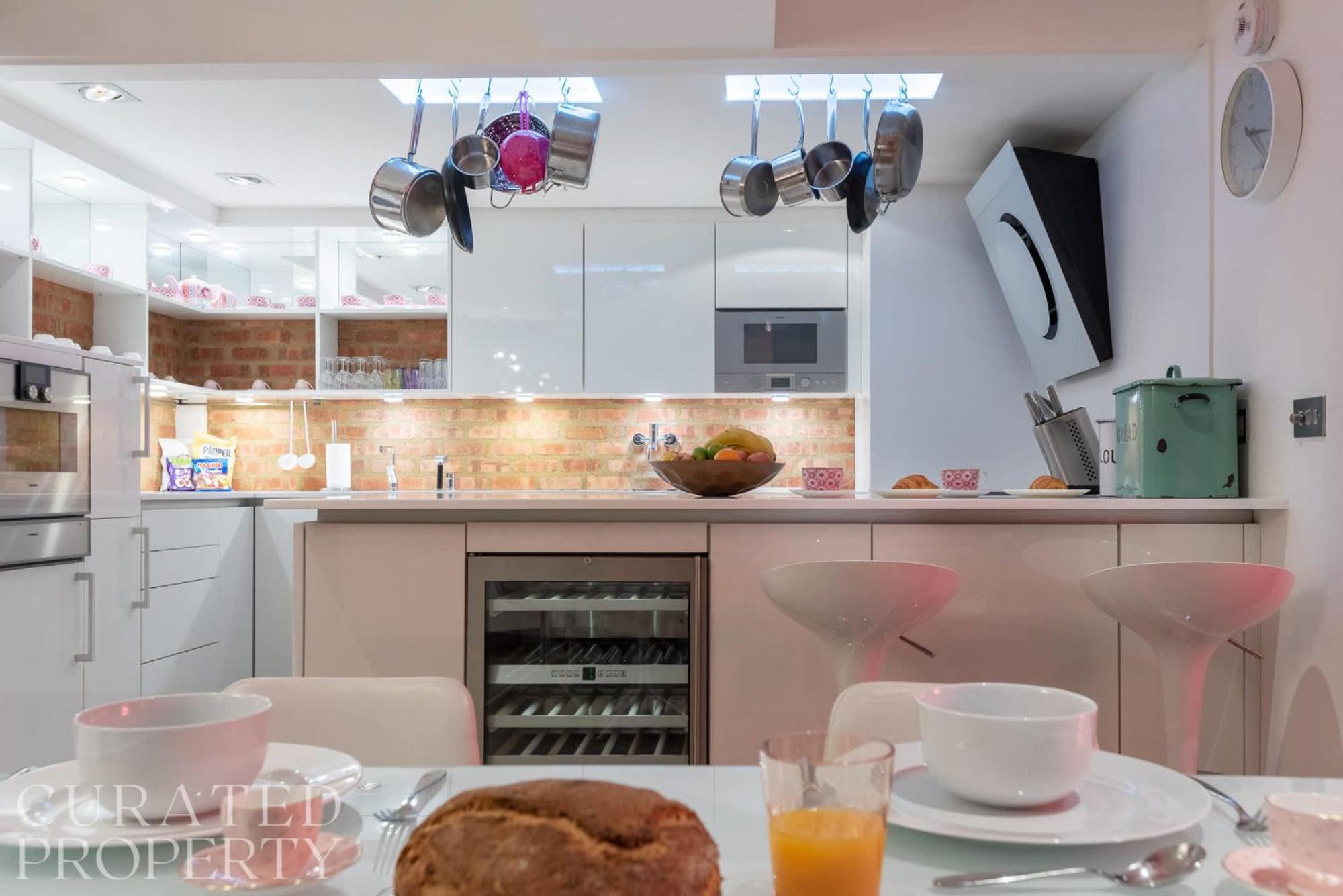 Amazingly Luxurious Loft Apartment, Soho - 3 Bedrooms, 2 Bath & Office Londra Exterior foto