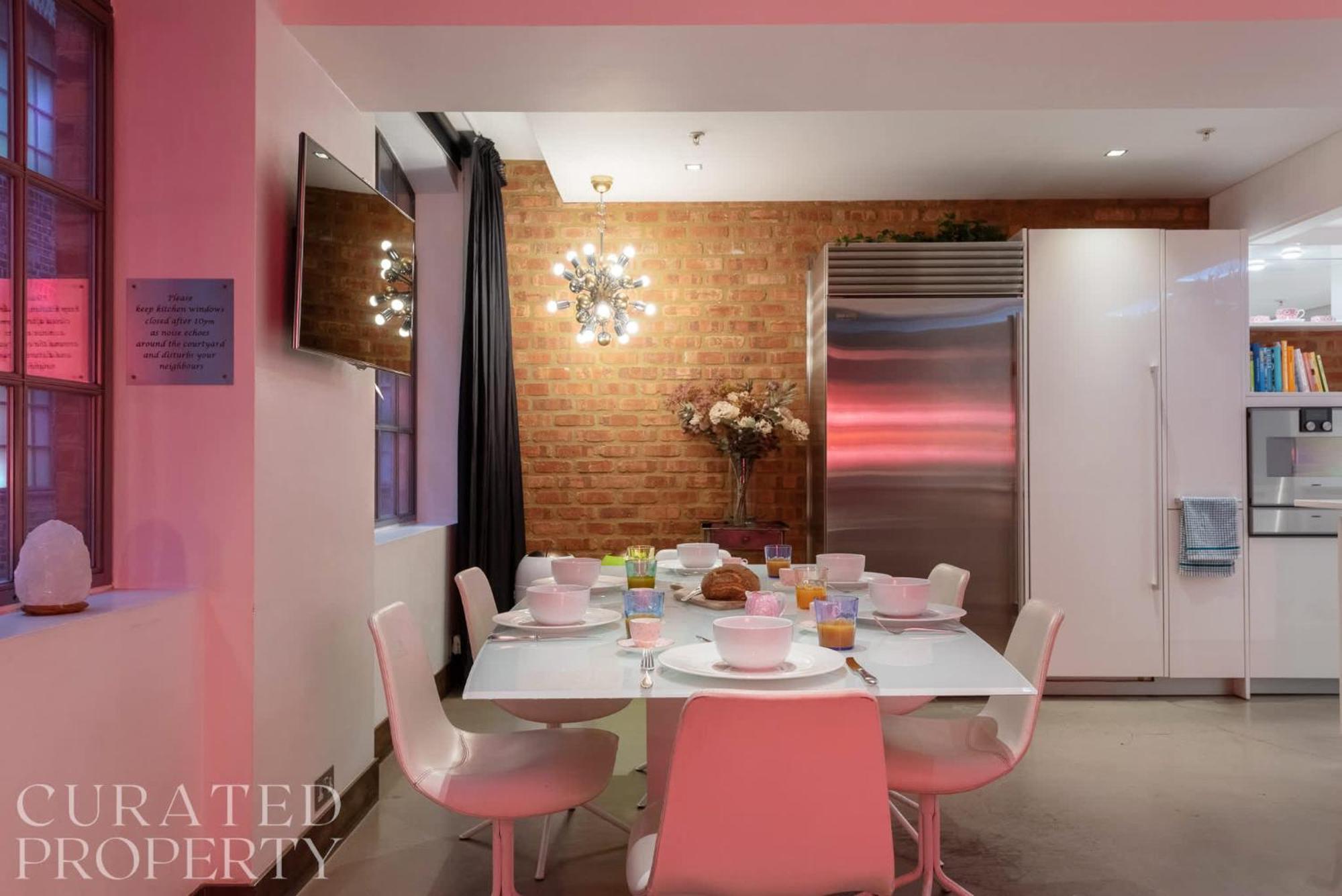 Amazingly Luxurious Loft Apartment, Soho - 3 Bedrooms, 2 Bath & Office Londra Exterior foto