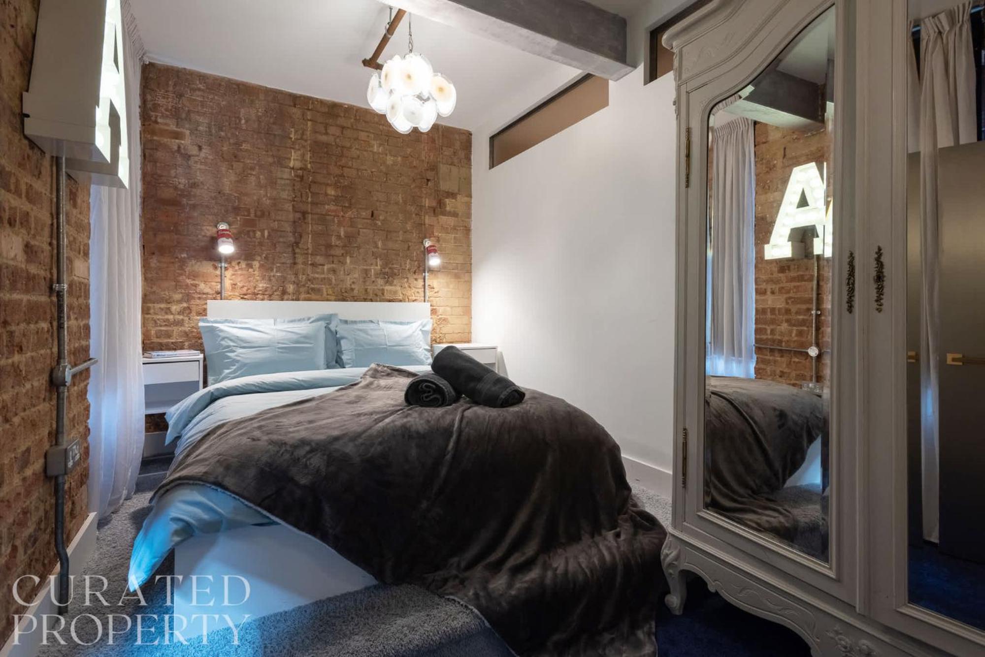 Amazingly Luxurious Loft Apartment, Soho - 3 Bedrooms, 2 Bath & Office Londra Exterior foto